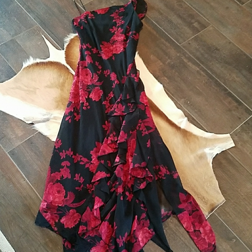One shoulder - Flowy - Formal